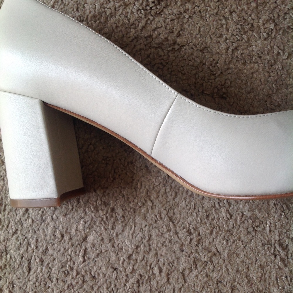 NEW Marc Fisher CAITLIN PUMP White Leather Pump 9M - Picture 8 of 14